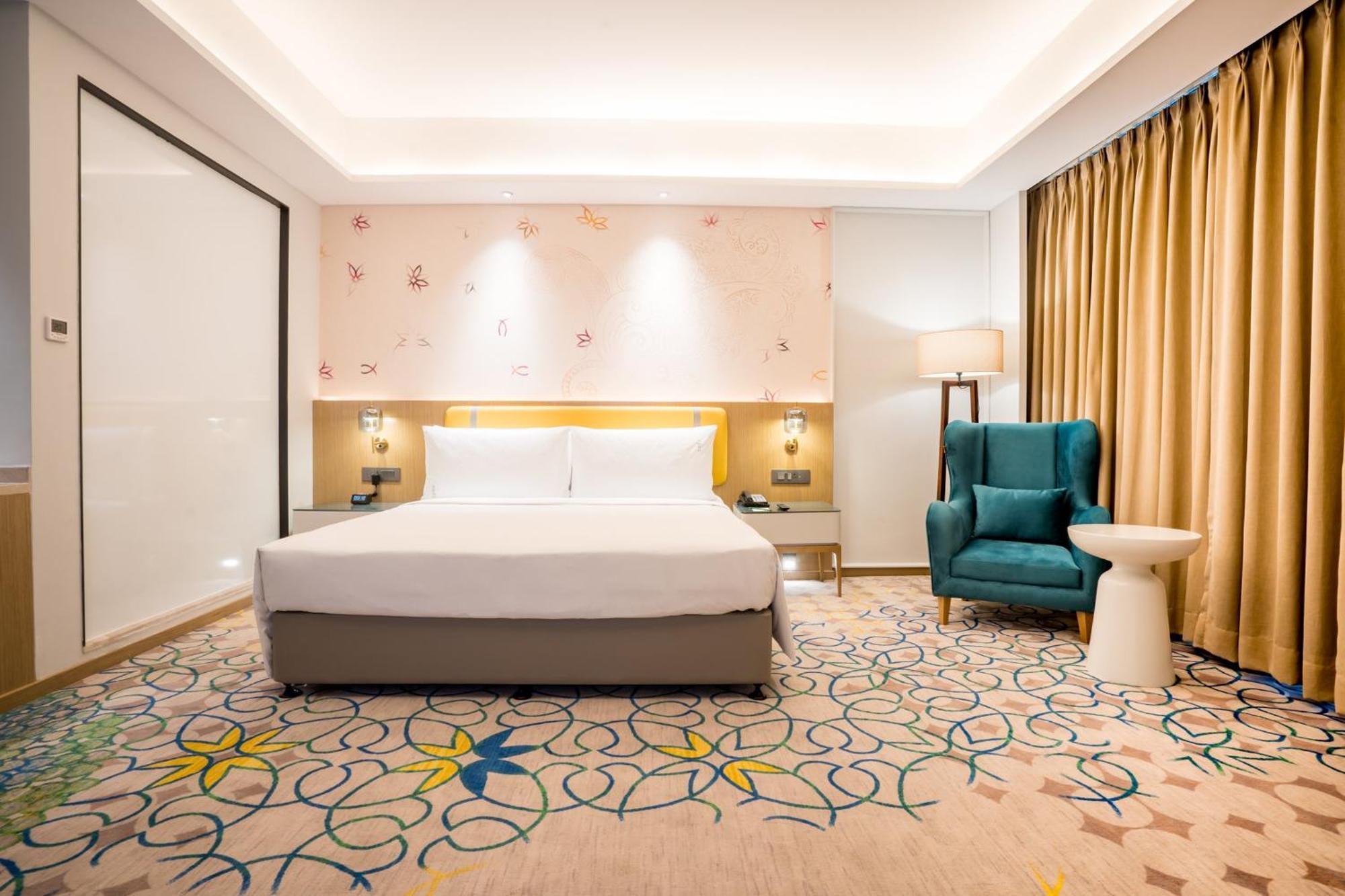 Airport By Ihg Hotel 5*