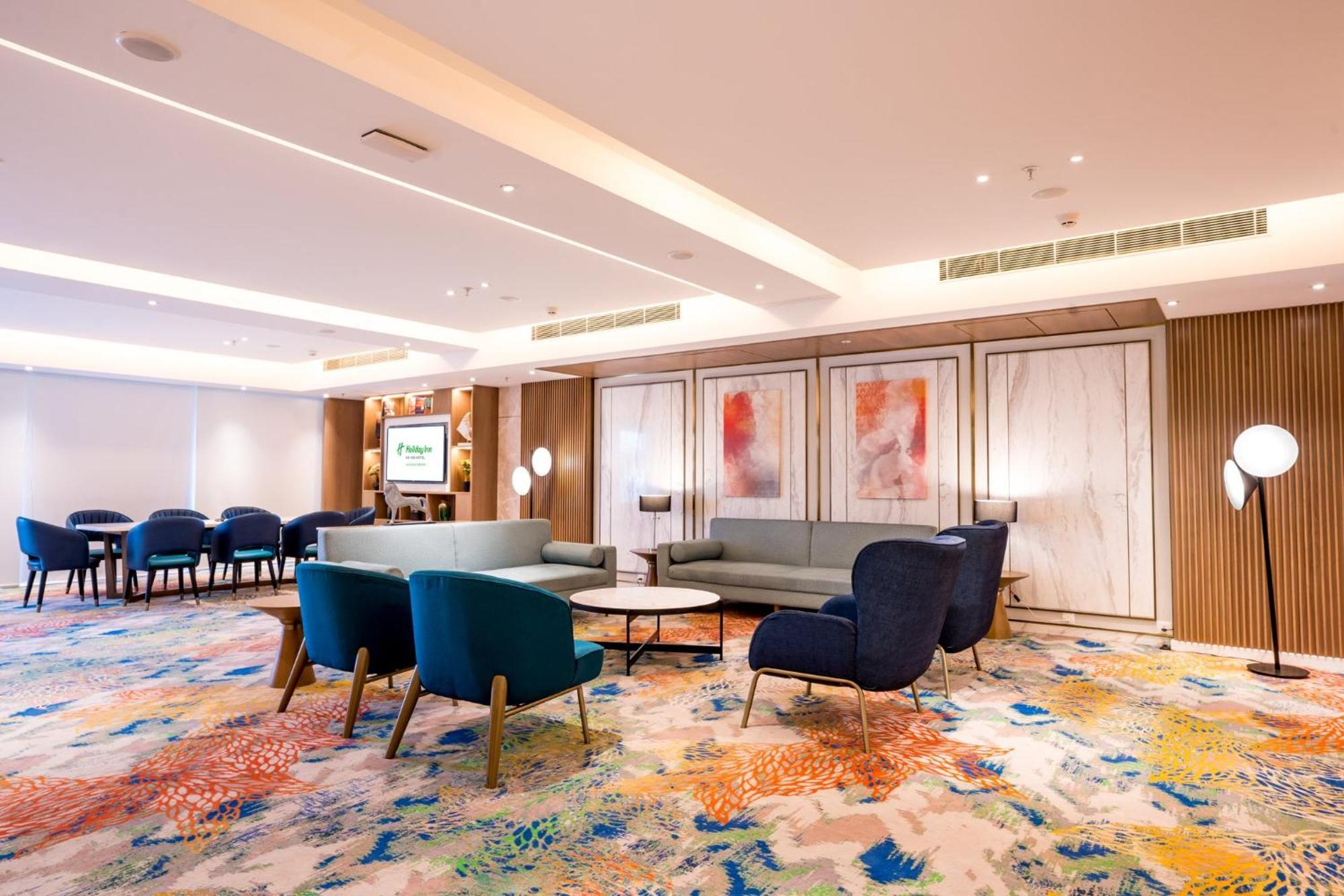 Airport By Ihg Hotel 5*